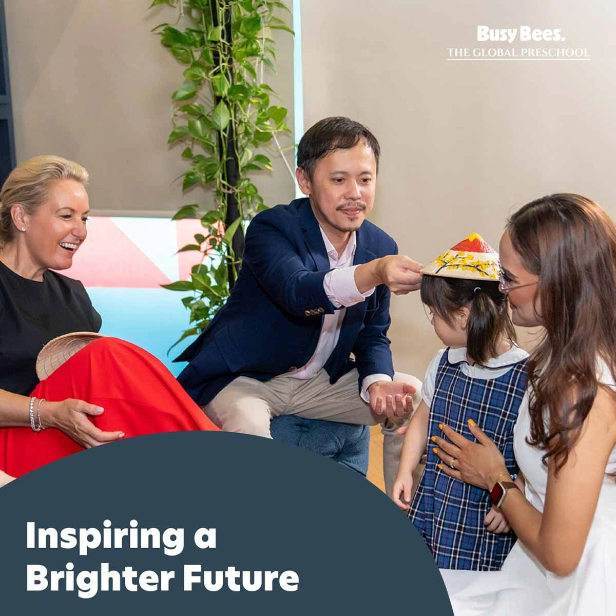 Busy Bees Global Preschool aims to collaborate with parents and schools in nurturing generations of talented, confident, and happy Vietnamese children.